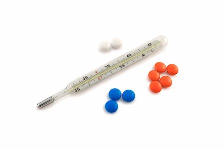 simsearch:400-04018969,k - Thermometer and some pills. Photographie de stock - Aubaine LD & Abonnement, Code: 400-04978316