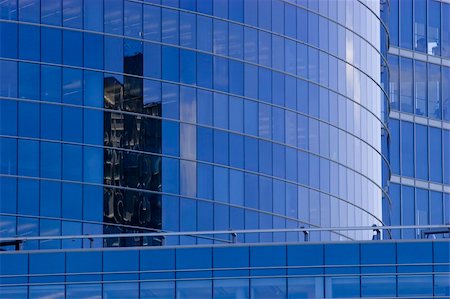 simsearch:400-05019793,k - Corporate office building facade and reflection of other skyscraper Stockbilder - Microstock & Abonnement, Bildnummer: 400-04978368