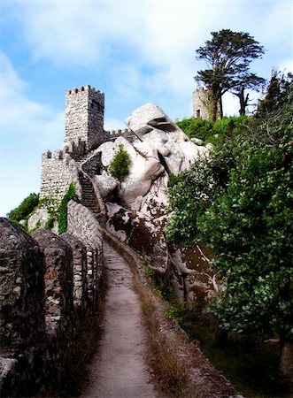 serra de sintra - Moorish Castle, Sintra, Portugal Stock Photo - Budget Royalty-Free & Subscription, Code: 400-04978390