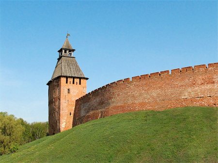 simsearch:400-07445137,k - The wall and tower of the Novgorod citadel, XV century Foto de stock - Royalty-Free Super Valor e Assinatura, Número: 400-04978919