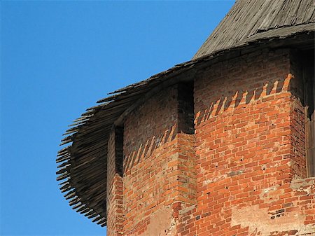 The old tower of the Novgorod citadel, XV century Foto de stock - Super Valor sin royalties y Suscripción, Código: 400-04979396