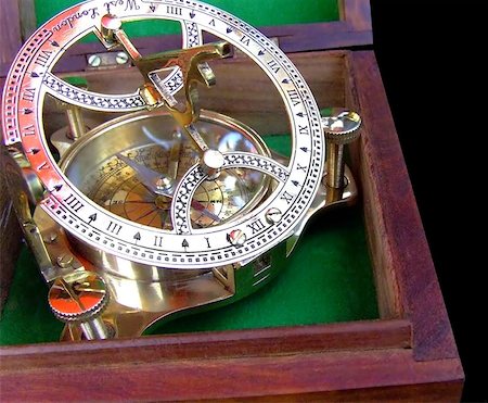 sextant - Gold sextant closeup Photographie de stock - Aubaine LD & Abonnement, Code: 400-04972918