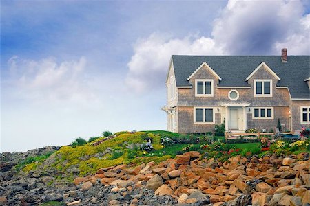 east cliff - House on ocean shore in Perkins Cove, Maine Stock Photo - Budget Royalty-Free & Subscription, Code: 400-04973843