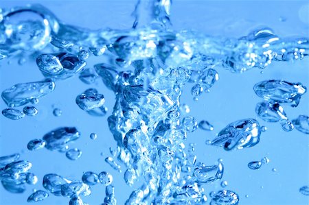 simsearch:400-04988892,k - blue water bubbles macro close up Stock Photo - Budget Royalty-Free & Subscription, Code: 400-04985290