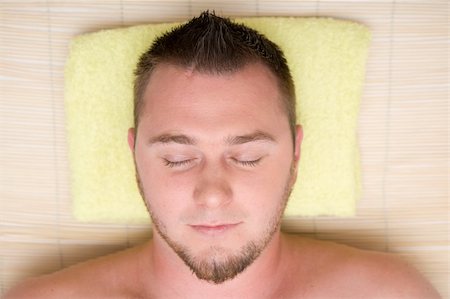 simsearch:400-04044944,k - man relaxing in spa salon Foto de stock - Royalty-Free Super Valor e Assinatura, Número: 400-04987453