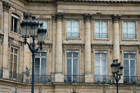 The facade of the palace of Versailles (France) Stock Photo - Budget Royalty-Free & Subscription, Code: 400-04987781