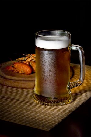 A glass of beer and red crayfish Stock Photo - Budget Royalty-Free & Subscription, Code: 400-04988958