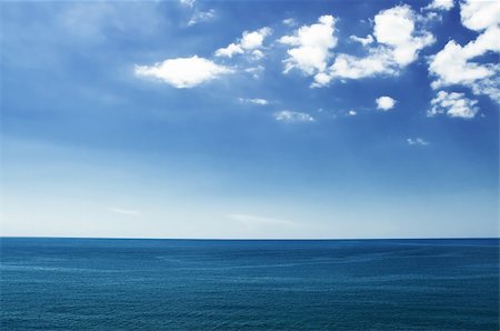 selhin (artist) - Black Sea. The peninsula of Crimea. Hot summer day. A sea of little waves. I want to go on the tour. Sea attracted and beckons. Photographie de stock - Aubaine LD & Abonnement, Code: 400-04989031