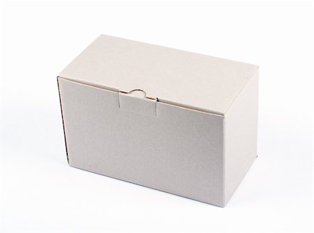 simsearch:400-04932450,k - Cardboard box closed isolated on white background Stock Photo - Budget Royalty-Free & Subscription, Code: 400-04980290