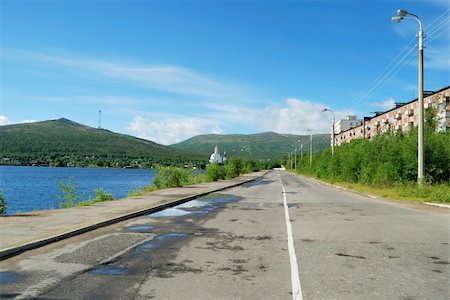 City road to coast of lake Stock Photo - Budget Royalty-Free & Subscription, Code: 400-04983246