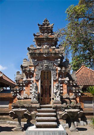 An entrance of a temple in Bali Stock Photo - Budget Royalty-Free & Subscription, Code: 400-04995780