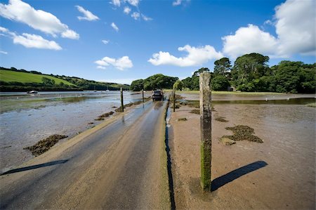 south hams - tidal road estuary of the river avon aveton gifford south hams devon england uk Stock Photo - Budget Royalty-Free & Subscription, Code: 400-04995804