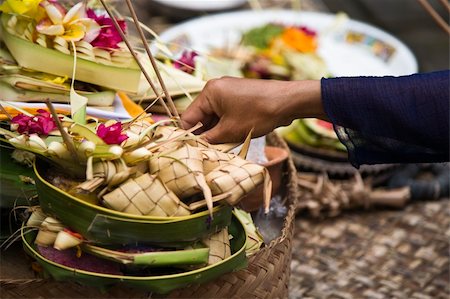 Canang, a Balinese offering to the Gods Stock Photo - Budget Royalty-Free & Subscription, Code: 400-04996200