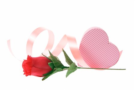 simsearch:400-04996602,k - Gift Box and Red Rose on White Background Photographie de stock - Aubaine LD & Abonnement, Code: 400-04996938