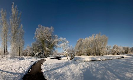 simsearch:400-04470126,k - A snow covered rural landscape in the countryside Stock Photo - Budget Royalty-Free & Subscription, Code: 400-04997161