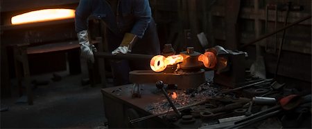 Inside a factory making manufactured goods with steel. Photographie de stock - Aubaine LD & Abonnement, Code: 400-04997328