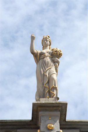 pomerania - Statues of women on the Golden Gate, Zlota Brama, Gdansk, Poland Photographie de stock - Aubaine LD & Abonnement, Code: 400-04991409