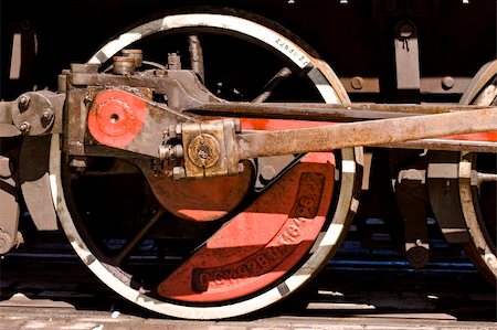 simsearch:400-06100704,k - close up details from an old steam train Fotografie stock - Microstock e Abbonamento, Codice: 400-04992229