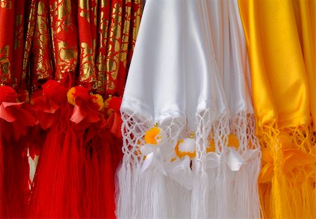 simsearch:400-04487864,k - Pajeng; the ceremonial Balinese umbrella Stockbilder - Microstock & Abonnement, Bildnummer: 400-04992625