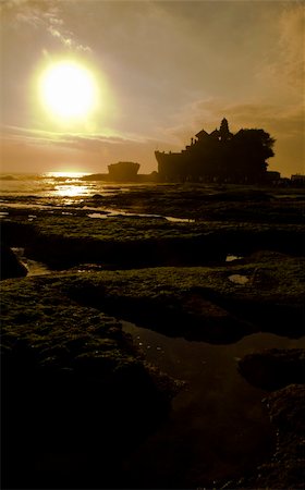 Balinese temple silhouette, Tanah Lot Stock Photo - Budget Royalty-Free & Subscription, Code: 400-04992866