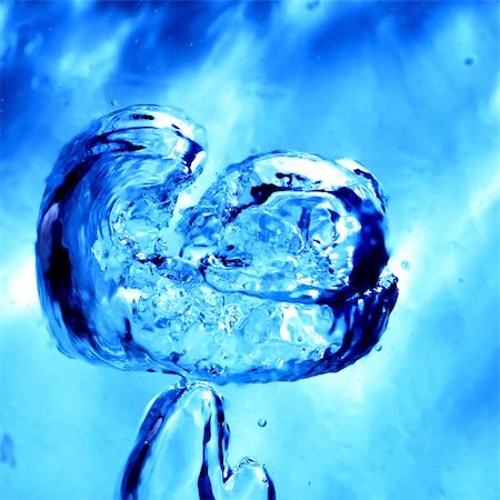 simsearch:400-08815499,k - blue water bubbles macro close up Foto de stock - Royalty-Free Super Valor e Assinatura, Número: 400-04993424