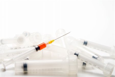 simsearch:400-04501269,k - A set of syringes ready for medications. Stock Photo - Budget Royalty-Free & Subscription, Code: 400-05004672