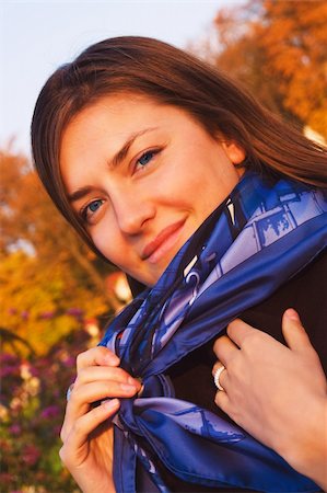 Outdoor sunset autumn portrait of a pretty girl Stock Photo - Budget Royalty-Free & Subscription, Code: 400-05006483
