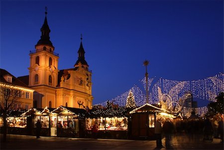 German christmas market at night Stock Photo - Budget Royalty-Free & Subscription, Code: 400-05002813