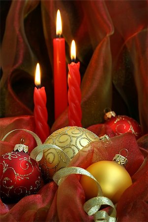 simsearch:622-06010002,k - Christmas Candles & Baubles on a red background. Stock Photo - Budget Royalty-Free & Subscription, Code: 400-05014020