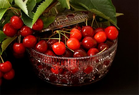 sweet cherry Stock Photo - Budget Royalty-Free & Subscription, Code: 400-05014369