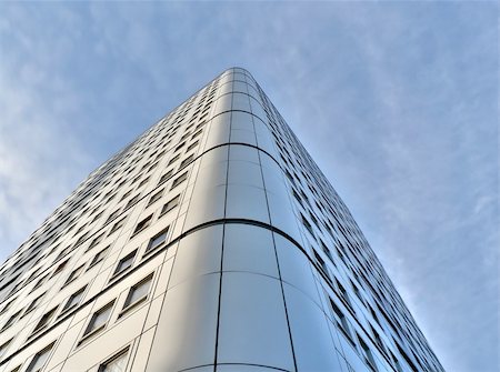 simsearch:400-04458373,k - Offices building with blue sky and thin clouds Stock Photo - Budget Royalty-Free & Subscription, Code: 400-05015564