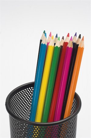 simsearch:400-03947012,k - color pencils over white background Stock Photo - Budget Royalty-Free & Subscription, Code: 400-05016779