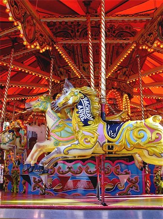 an antique, vintage carousel for children Foto de stock - Super Valor sin royalties y Suscripción, Código: 400-05016967