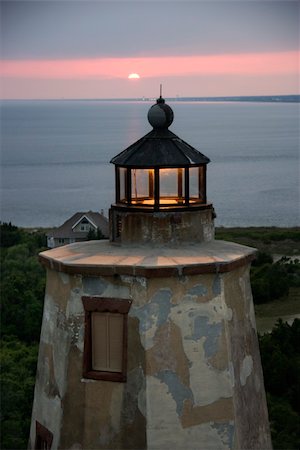 simsearch:400-03940589,k - Bald Head Island lighthouse, North Carolina. Foto de stock - Super Valor sin royalties y Suscripción, Código: 400-05012337