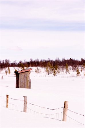 simsearch:400-04520291,k - An old building in a snow filled landscape Stockbilder - Microstock & Abonnement, Bildnummer: 400-05012970