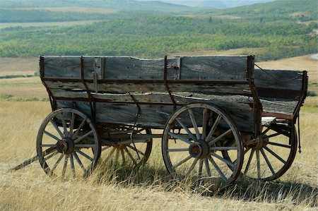 simsearch:400-05102252,k - Old wagon on the Alberta prairies. Stock Photo - Budget Royalty-Free & Subscription, Code: 400-05024451