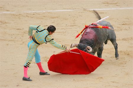 photo taken during corrida in madrid las ventas Photographie de stock - Aubaine LD & Abonnement, Code: 400-05025553