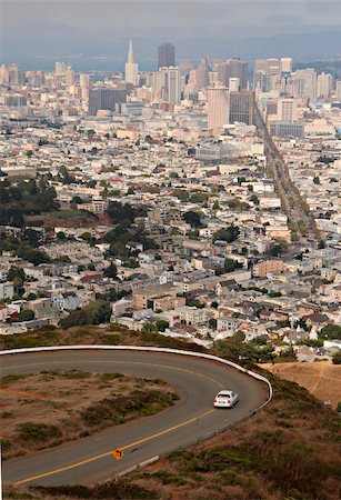 simsearch:400-03968536,k - View at San Francisco's downtown from Twin Peaks viewpoint Photographie de stock - Aubaine LD & Abonnement, Code: 400-05025598
