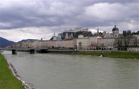 river salzach - View of Salburg's old town Stock Photo - Budget Royalty-Free & Subscription, Code: 400-05029618