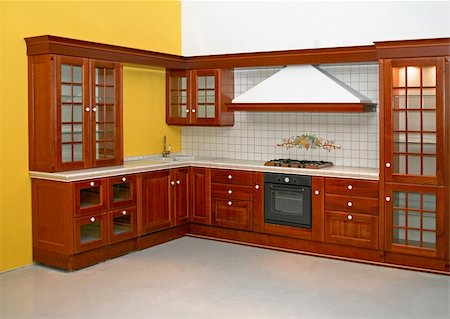 simsearch:400-08617018,k - Big and new traditional look wooden kitchen Foto de stock - Super Valor sin royalties y Suscripción, Código: 400-05020944