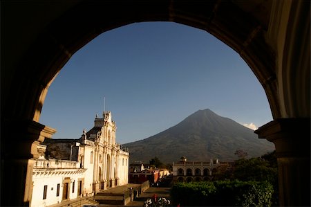 View from Antigua Guatemala Foto de stock - Super Valor sin royalties y Suscripción, Código: 400-05021243