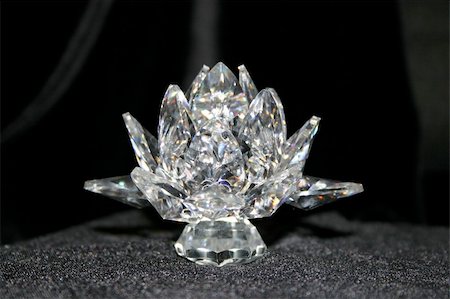 the crystal (cut-glass) flower of lotos Foto de stock - Royalty-Free Super Valor e Assinatura, Número: 400-05021538