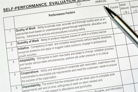 Performance rating Report with description of factors with pen Foto de stock - Super Valor sin royalties y Suscripción, Código: 400-05022667