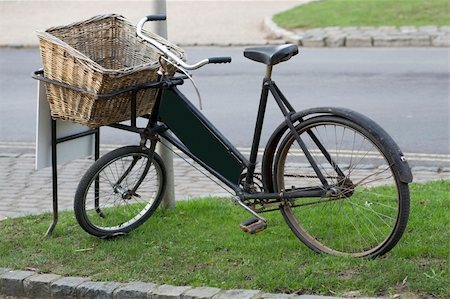 An old bicycle by the roadside. Stock Photo - Budget Royalty-Free & Subscription, Code: 400-05034173