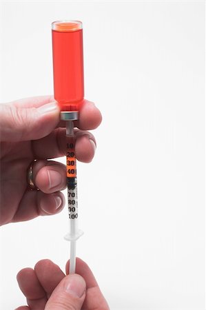 simsearch:400-07919695,k - Medicine vials and syringe. Fotografie stock - Microstock e Abbonamento, Codice: 400-05034951