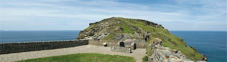 simsearch:400-04495038,k - tintagel castle the cornish coast cornwall england uk Foto de stock - Super Valor sin royalties y Suscripción, Código: 400-05030127