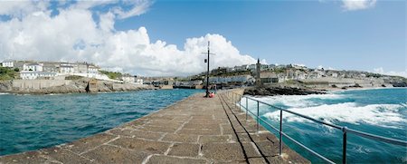 davidmartyn (artist) - holiday resort town porthleven cornwall england uk Photographie de stock - Aubaine LD & Abonnement, Code: 400-05030123