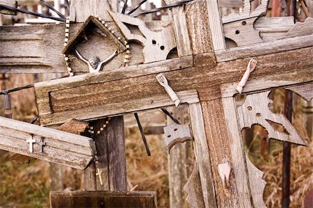 Crosses at the Hill of Crosses, located 12 kilometers north of the city of Siauliai, Lithuania. Photographie de stock - Aubaine LD & Abonnement, Code: 400-05032452