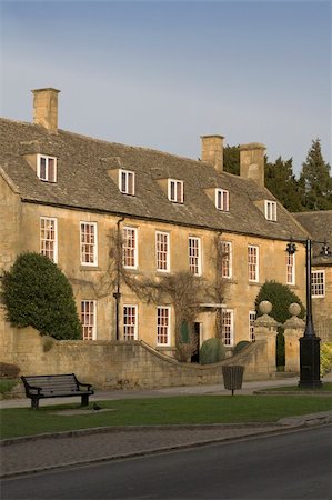 Town house on the high street broadway cotswolds worcestershire uk. Stock Photo - Budget Royalty-Free & Subscription, Code: 400-05033875