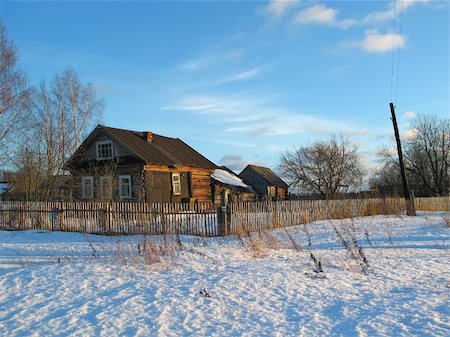 simsearch:400-08108630,k - Winter evening in russian village on Christmas, January Photographie de stock - Aubaine LD & Abonnement, Code: 400-05033941